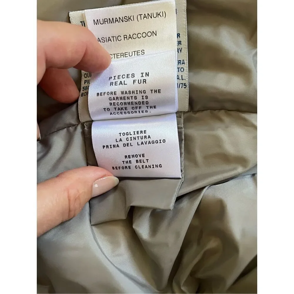 Moncler down grey jacket for women size 02.(M) - Picture 8 of 15